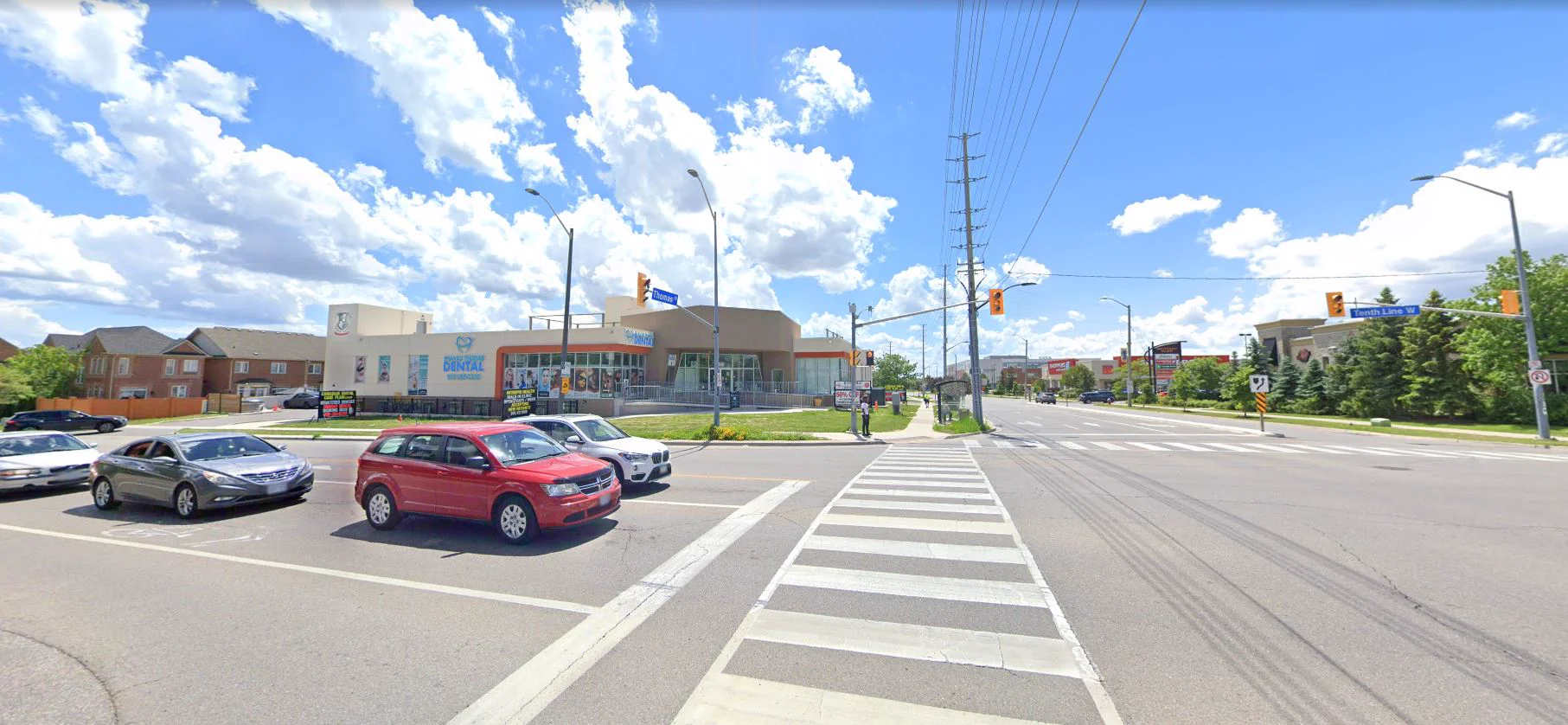 Reception at MapleLeaf Smile Dentistry on Thomas Street, Mississauga